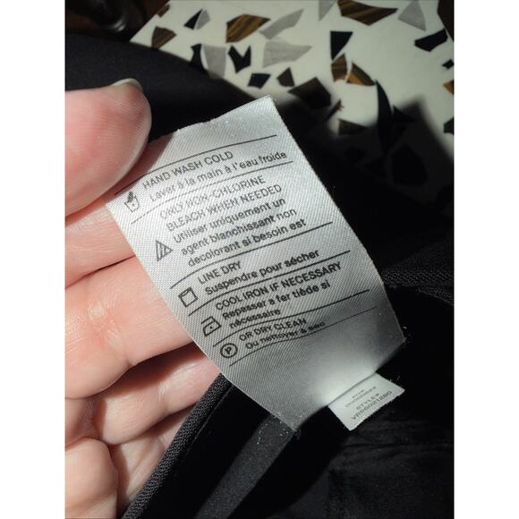 VINCE Tapered Trousers Dress Pants Wool Black Size 4 Mid Rise - Picture 7 of 7